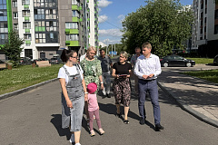 30 июня глава управы района Старое Крюково Максим Хлудов провел плановый обход территории